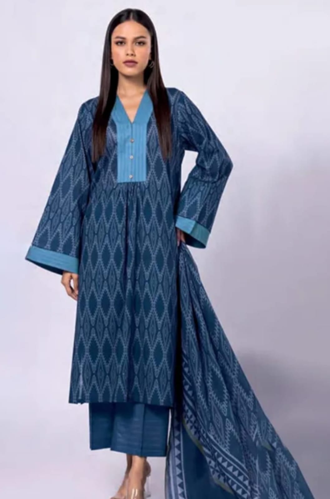 Khaddi Lawn 3 piece