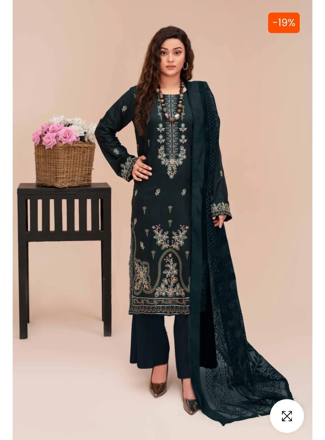 Fizza Noor Chashni Embroidered Lawn 3 piece